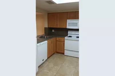 4728 NW 90th Avenue, Sunrise, FL 33351 - Photo 5
