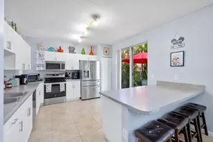 11221 NW 46th Dr, Coral Springs, FL 33076 - Photo 7