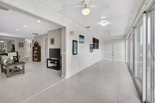 127 Lake Gloria Dr, West Palm Beach, FL 33411 - Photo 23