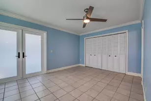 960 Flanders T, Delray Beach, FL 33484 - Photo 11
