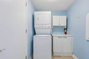 2650 Lake Shore Dr, Riviera Beach, FL 33404 - Photo 15