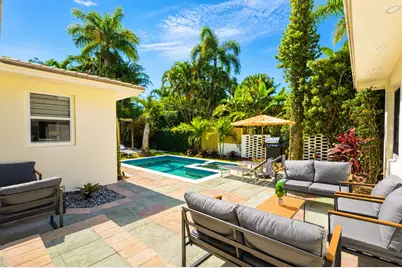 610 NE 16th Terrace, Fort Lauderdale, FL 33304 - Photo 9