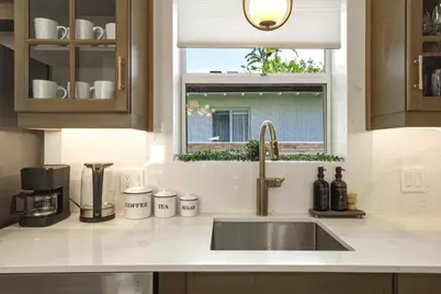 610 NE 16th Terrace, Fort Lauderdale, FL 33304 - Photo 13