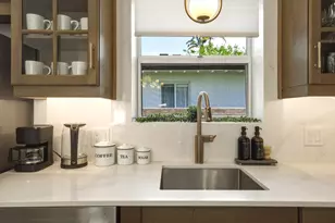 610 NE 16th Terrace, Fort Lauderdale, FL 33304 - Photo 13