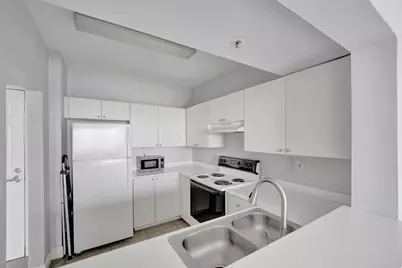 3020 NE 32nd Avenue #807, Fort Lauderdale, FL 33308 - Photo 13