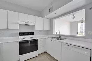 3020 NE 32nd Ave, Fort Lauderdale, FL 33308 - Photo 9