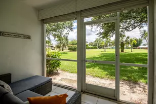 18081 SE Country Club Dr, Jupiter, FL 33469 - Photo 7