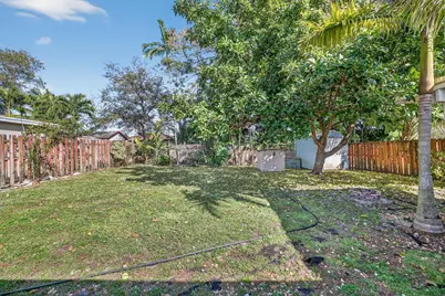 131 SW 7th Terrace, Hallandale Beach, FL 33009 - Photo 33