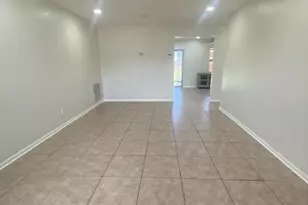1100 Cameo Cir, West Palm Beach, FL 33417 - Photo 15