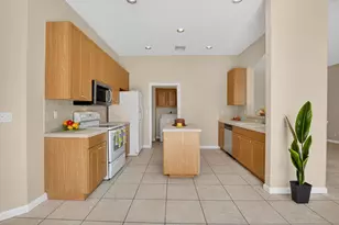 9954 Boynton Gardens Way, Boynton Beach, FL 33437 - Photo 7
