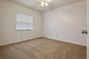 8512 NW 35th Ct, Coral Springs, FL 33065 - Photo 11