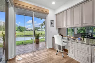 11813 Pebblewood Dr, Wellington, FL 33414 - Photo 5