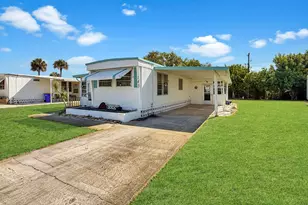 143 SE Easy St, Stuart, FL 34994 - Photo 3
