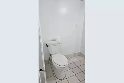 2780 NE 183rd Street #2101, Aventura, FL 33160 - Photo 9