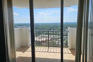 2780 NE 183rd St, Aventura, FL 33160 - Photo 5
