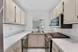 1174 NW 13th St, Boca Raton, FL 33486 - Photo 15