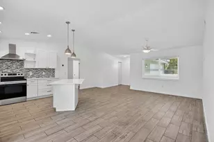 2190 SW Kail St, Port Saint Lucie, FL 34984 - Photo 11