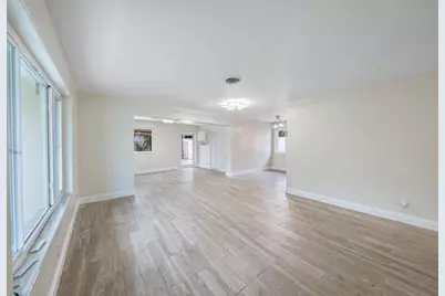 2611 NE 16th Street, Pompano Beach, FL 33062 - Photo 9