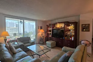 100 Golden Isles Dr, Hallandale Beach, FL 33009 - Photo 23