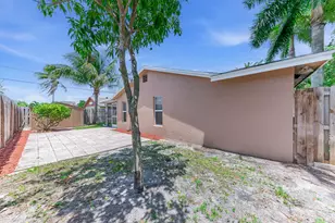 9159 Honeywell Rd, Lake Worth, FL 33467 - Photo 13