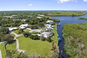 1515 SW Pendarvis Ct, Palm City, FL 34990 - Photo 1