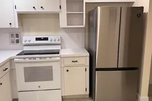 100 Stratford H, West Palm Beach, FL 33417 - Photo 3