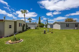 69 Manor Dr, Fort Pierce, FL 34982 - Photo 25