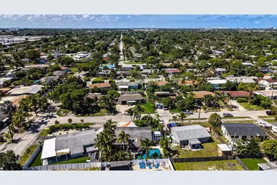 910 NE 23rd Court, Pompano Beach, FL 33064 - Photo 25