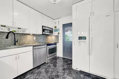 910 NE 23rd Court, Pompano Beach, FL 33064 - Photo 11