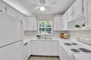 17 Vista Palm Ln, Vero Beach, FL 32962 - Photo 3