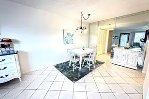 131 Oakridge J, Deerfield Beach, FL 33442 - Photo 5