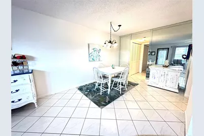 131 Oakridge J #131, Deerfield Beach, FL 33442 - Photo 5