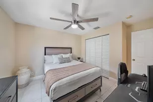 1128 Hatteras Cir, Greenacres, FL 33413 - Photo 29