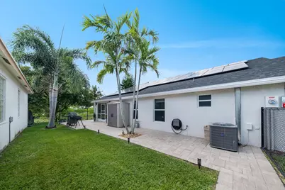 1128 Hatteras Circle, Greenacres, FL 33413 - Photo 53