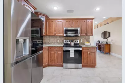 1128 Hatteras Circle, Greenacres, FL 33413 - Photo 17