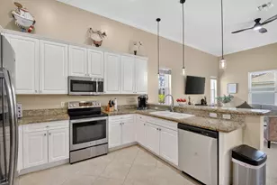 6664 Murano Way, Lake Worth, FL 33467 - Photo 17