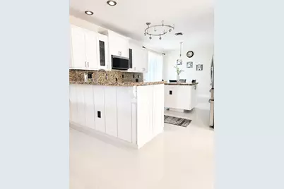 15705 NW 10th Street, Pembroke Pines, FL 33028 - Photo 11