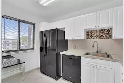 4290 Deste Court #301, Lake Worth, FL 33467 - Photo 5
