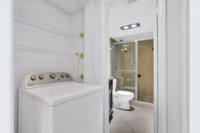 4290 Deste Court #301, Lake Worth, FL 33467 - Photo 9