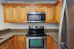 1701 Balfour Point Dr, West Palm Beach, FL 33411 - Photo 7