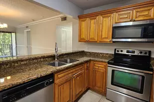 1701 Balfour Point Dr, West Palm Beach, FL 33411 - Photo 5