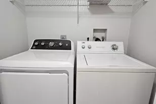 1701 Balfour Point Dr, West Palm Beach, FL 33411 - Photo 9