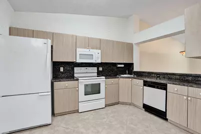 7243 S Devon Drive, Tamarac, FL 33321 - Photo 7