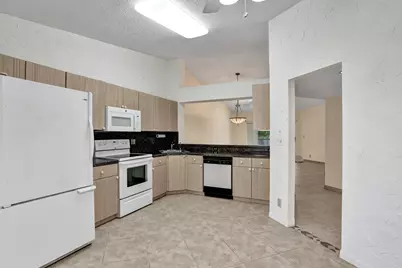 7243 S Devon Drive, Tamarac, FL 33321 - Photo 5