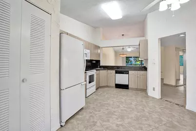 7243 S Devon Drive, Tamarac, FL 33321 - Photo 11