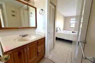 2793 NW 104th Ave, Sunrise, FL 33322 - Photo 11
