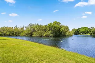 1631 Lakefield N Ct, Wellington, FL 33414 - Photo 37