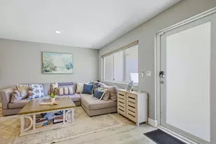 2020 NE 26th St, Lighthouse Point, FL 33064 - Photo 9