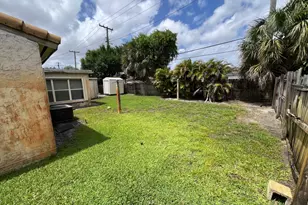 3851 NW 4th Pl, Lauderhill, FL 33311 - Photo 19