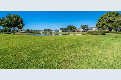 301 Preston H #301, Boca Raton, FL 33434 - Photo 17